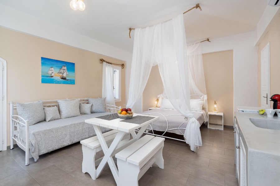 Accommodation in Santorini