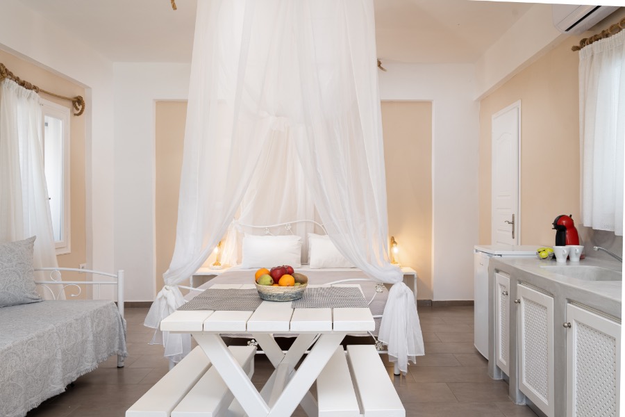 Accommodation in Santorini